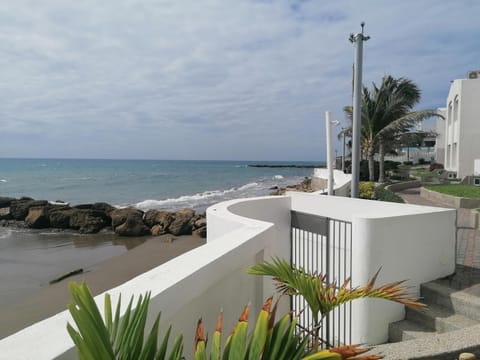 Departamento amoblado Ciudad del Mar-Manta Apartment in Manabí Province