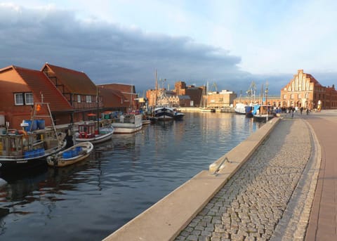 Pension am Burgwall Bed and Breakfast in Wismar