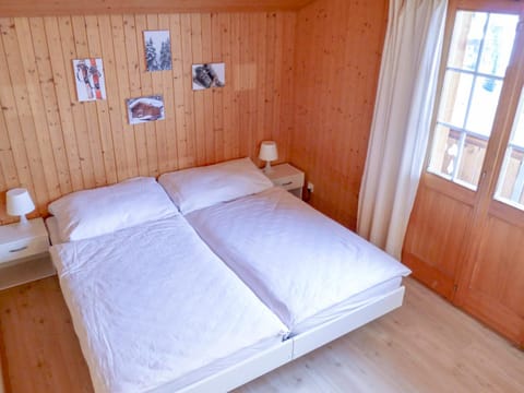 Holiday Home Chalet Reinhysi by Interhome House in Grindelwald