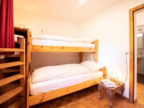 Apartment Chesa Cresta by Interhome Apartment in Samedan