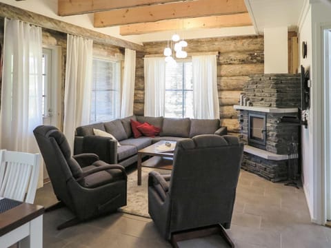 Holiday Home Maahisenrinne 3 f 25 by Interhome House in Lapland