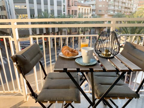 Balcony/Terrace, City view