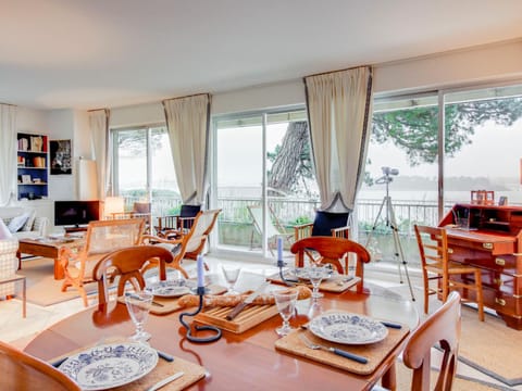 Apartment La Baie by Interhome Condo in Dinard