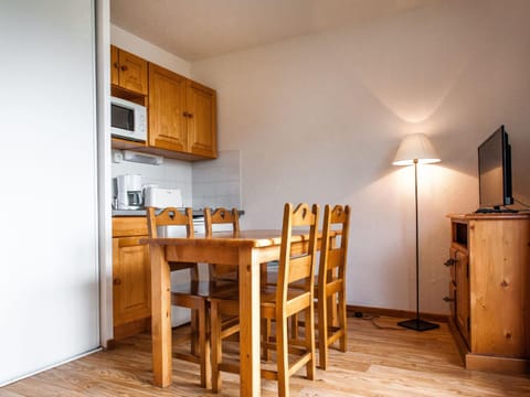 Apartment Le Bois de la Reine-4 by Interhome Apartment in Besse-et-Saint-Anastaise