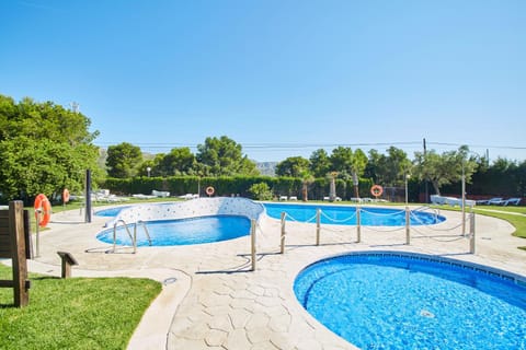 Pool view, Swimming pool