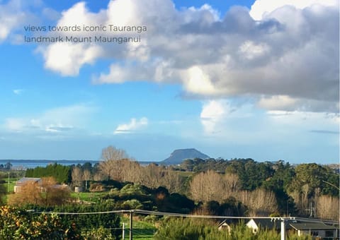 Nearby landmark, Natural landscape, View (from property/room), Landmark view, Mountain view, Sea view