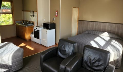 Smylies Accommodation Hostel in Canterbury
