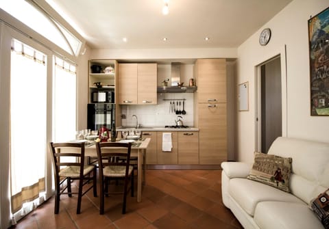 Kitchen or kitchenette, Living room, Dining area