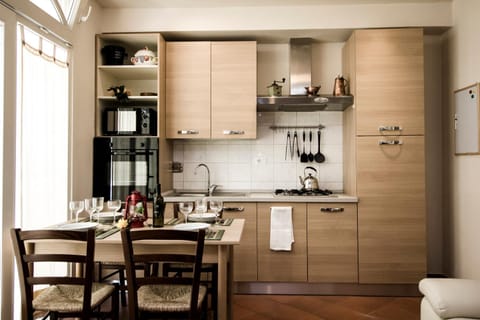 Kitchen or kitchenette, Living room, Dining area