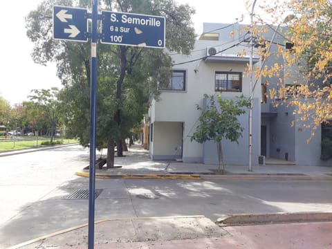 Amplio y luminoso, 5ta sección Apartamento in Mendoza