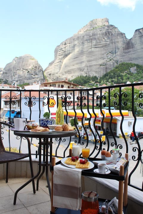 Balcony/Terrace, City view, Landmark view, Continental breakfast