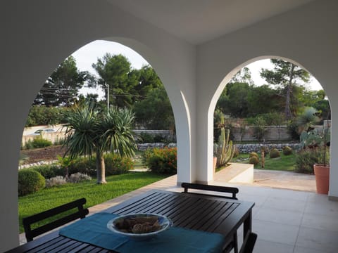 Dining area, Garden view