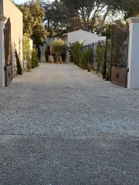 La Mathilde Alojamiento y desayuno in Villeneuve-lès-Avignon