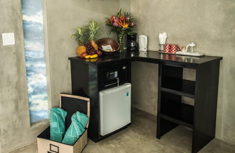 Coffee/tea facilities, Kitchen or kitchenette