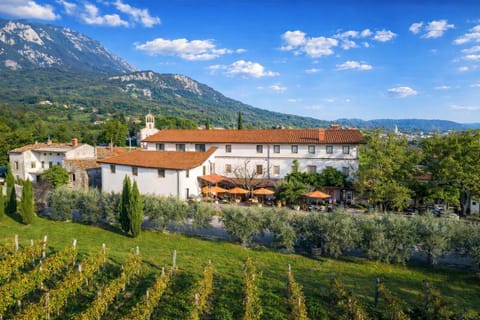 Property building, Day, Natural landscape, Mountain view