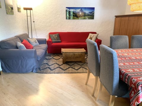 SPINALE casa in centro, arrivi con gli sci! SANIFICAZIONE A VAPORE Condo in Madonna di Campiglio