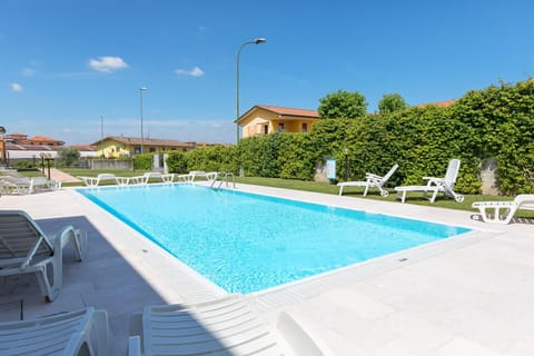 La Mimosa B03 Apartment by Wonderful Italy Condominio in Peschiera del Garda