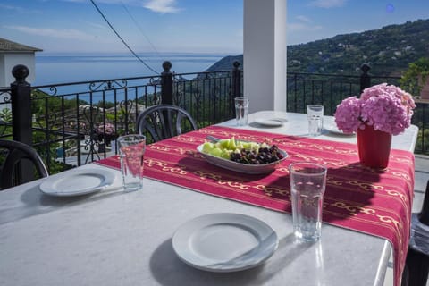 Day, View (from property/room), Balcony/Terrace, Mountain view, Sea view