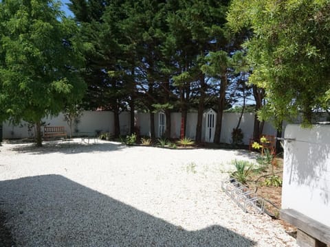 Maison Familiale avec Jardin, Piscine et Proche Plage à La Couarde-sur-Mer - FR-1-258-98 Villa in La Couarde-sur-Mer