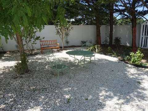 Maison Familiale avec Jardin, Piscine et Proche Plage à La Couarde-sur-Mer - FR-1-258-98 Villa in La Couarde-sur-Mer