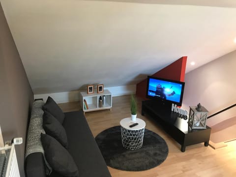 TV and multimedia, Living room, Bedroom