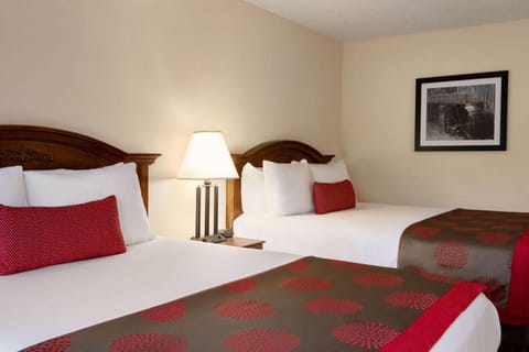 Ramada by Wyndham Pigeon Forge North Hotel in Pigeon Forge