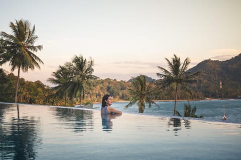 Guests, Pool view, Swimming pool