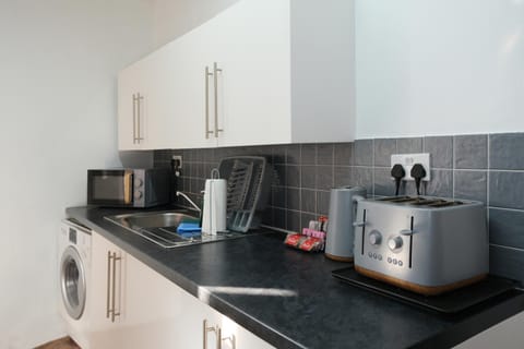 Kitchen or kitchenette, kitchen