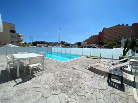 Balcony/Terrace, Pool view