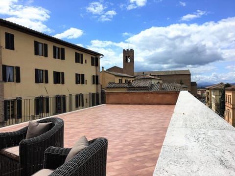 Emilia's Home Condo in Siena