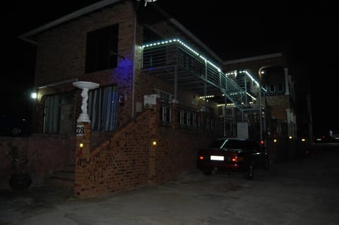 RJs Guesthouse Condo in Durban