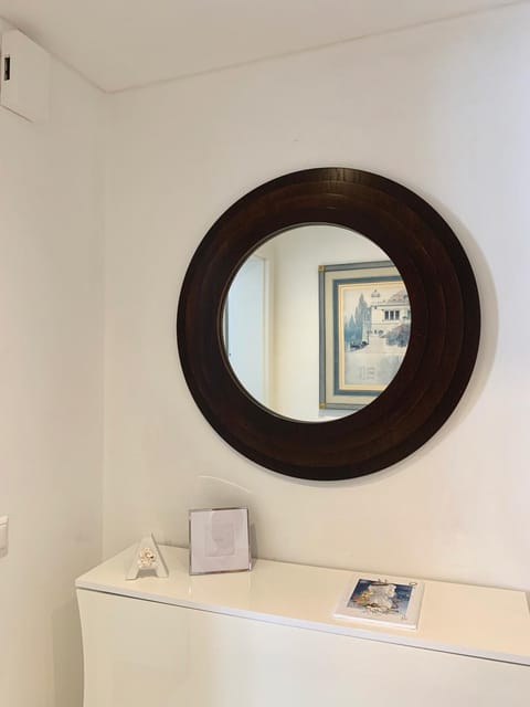 Photo of the whole room, Decorative detail, Autumn, On site