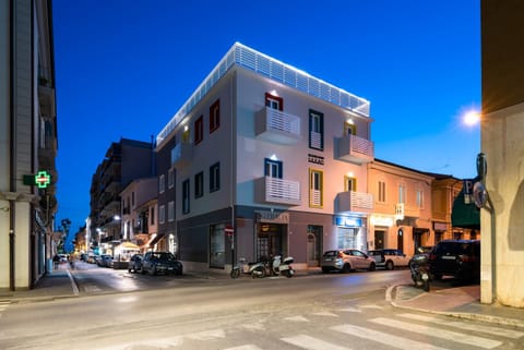 MARCONI 1935 Bed and Breakfast in Follonica