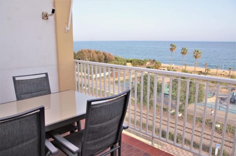 fantasticas vistas a mar Apartment in Maresme