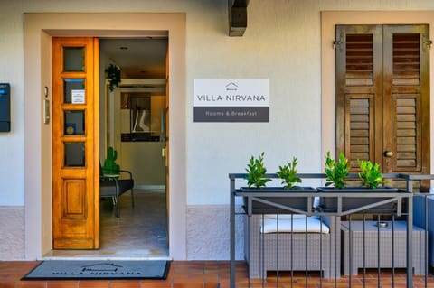 Villa Nirvana Übernachtung mit Frühstück in Nago–Torbole