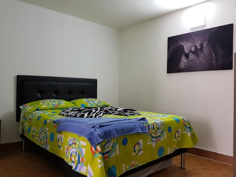New Cozy Apartment in the Poblado, San Lucas Appartement in Envigado
