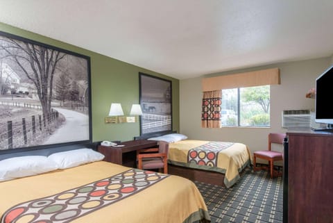 Super 8 by Wyndham Youngstown/Austintown Hotel in Austintown