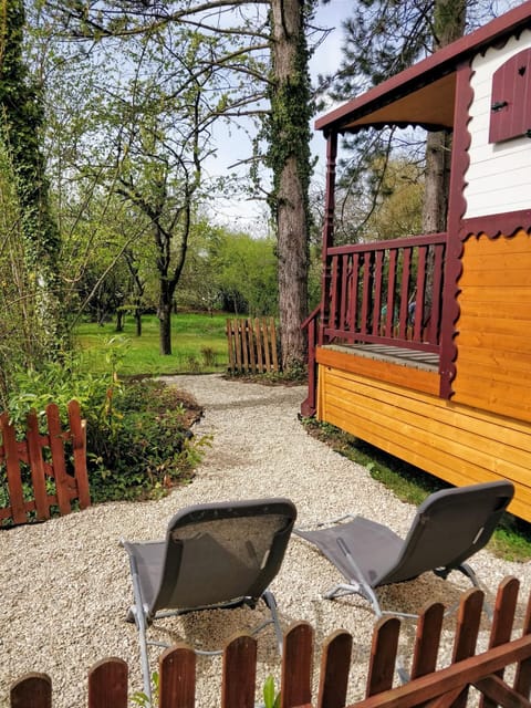 Patio, Garden, Balcony/Terrace