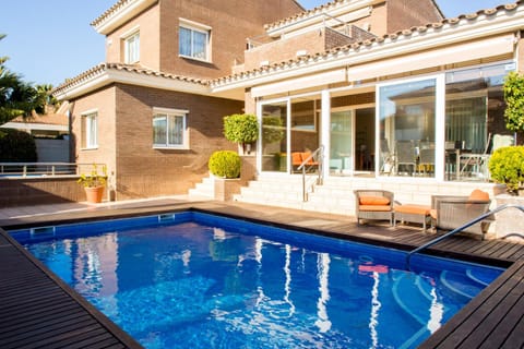 Property building, Facade/entrance, Pool view