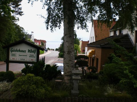 Property building, Neighbourhood, Street view, Location