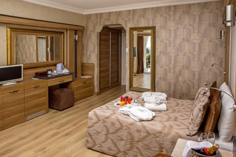 LAUR HOTELS Experience & Elegance Resort in Didim