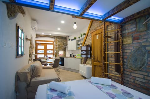 Kitchen or kitchenette, Living room, Dining area, Bedroom