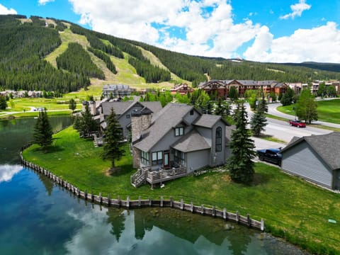 Woods12 Townhome Condo House in Copper Mountain