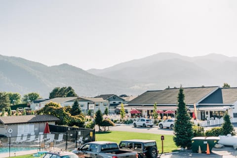 Mountain View Lodge Hotel in Manson