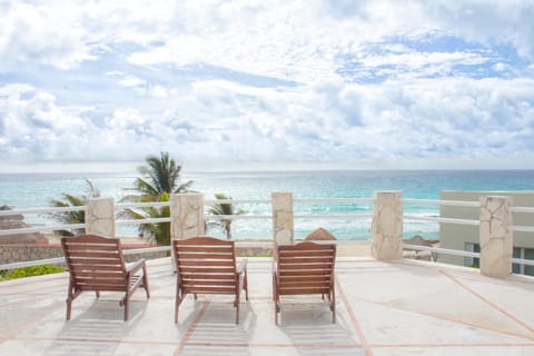 Rodero by Solymar Beach Front Condos in Hotel Zone Apartment hotel in Cancun