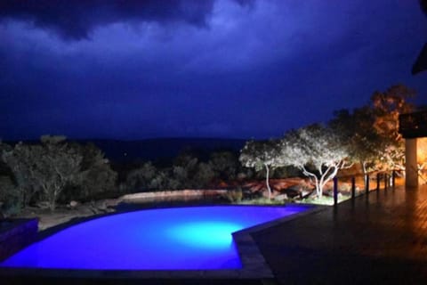 Night, Pool view, Pool view, Swimming pool, Swimming pool