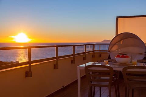 View (from property/room), Balcony/Terrace, Sea view, Sunrise