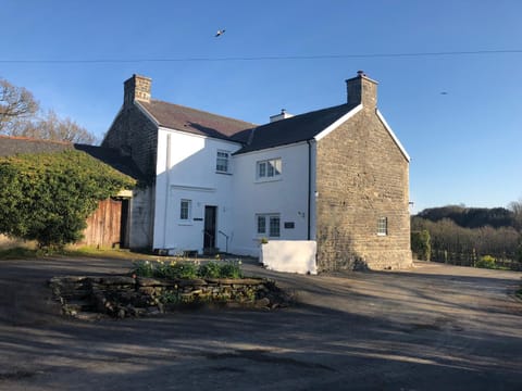 Pengarreg Fawr Farm Stay in Wales