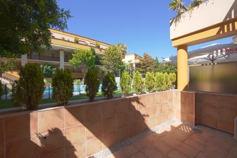 Varios apartamentos Romana Playa Elviria Condominio in Marbella