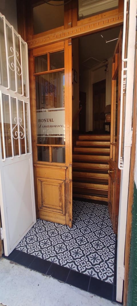 Hostal Dinamarca Bed and Breakfast in Valparaiso